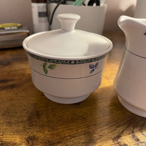 Vintage 90’s | Country Gate Cream and Sugar Set - Picture 5 of 7